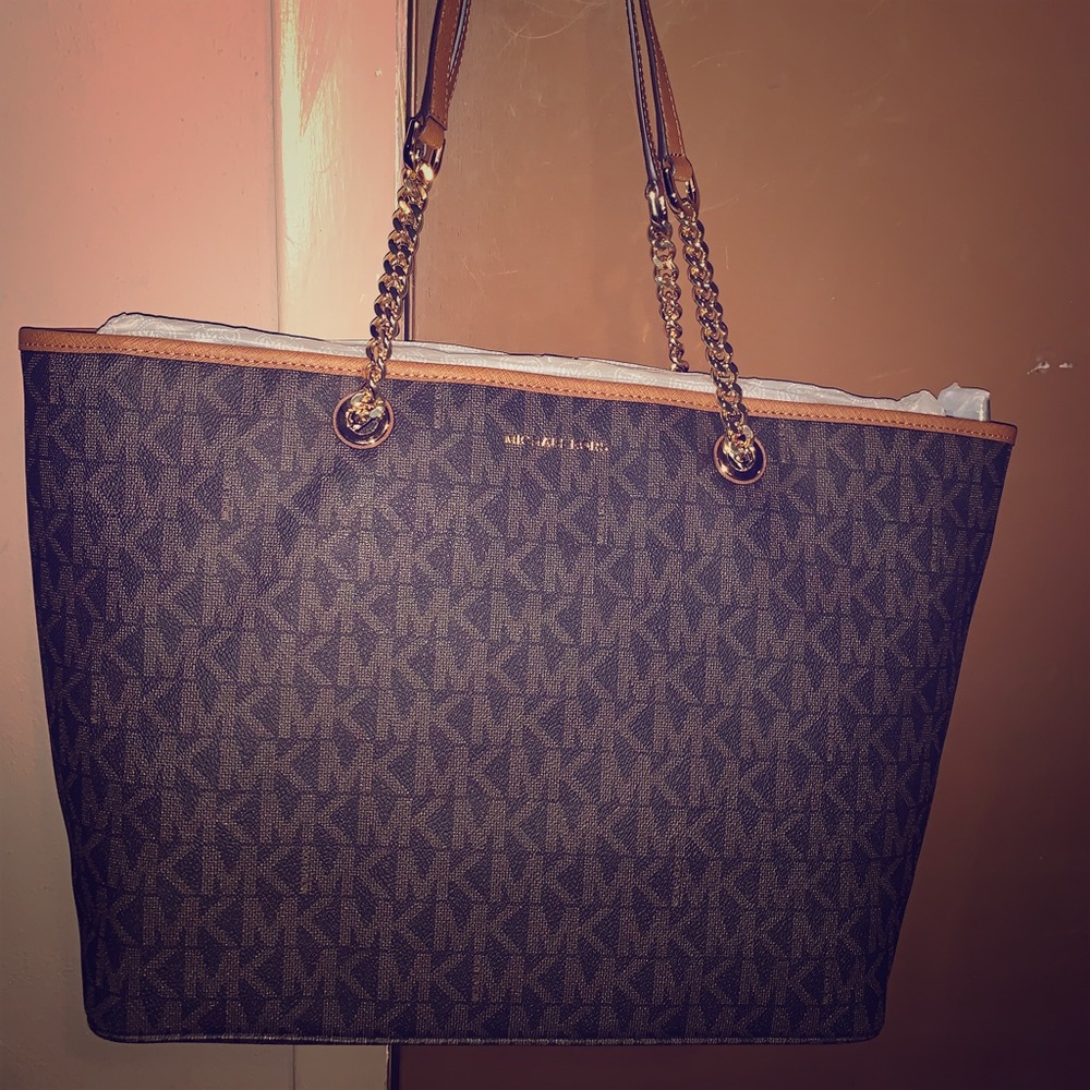 Michael Kors Jet Set Travel Chain Tote